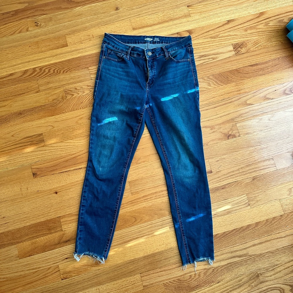 Mid-Rise Rockstar Super-Skinny Raw-Edge Ankle Jeans for Women